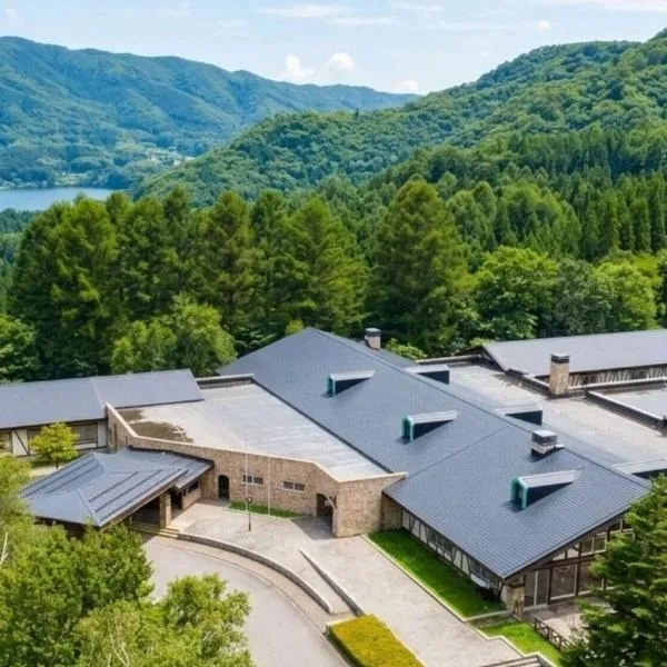 WHITE HOTEL GRAND HAKUBA, hotelli Omachissa