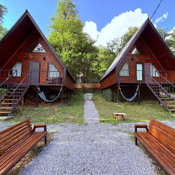 Glola A-Frame Cottages, hotel em Glola
