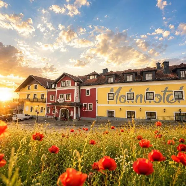 Mohnhotel - Bergwirt Schrammel, hotell sihtkohas Zwettl Stadt