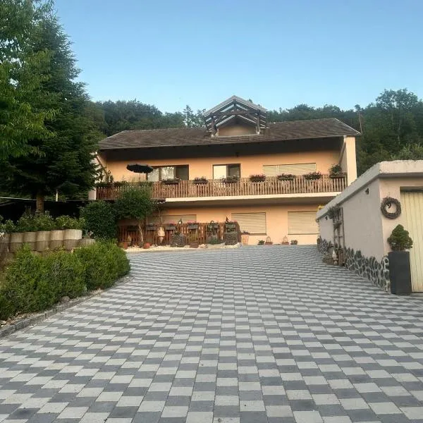Ferienwohnung Lavendel, hotel a Ühlingen-Birkendorf