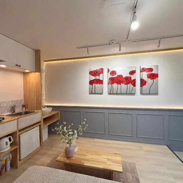 Lucy's House 横浜中華街 House2, hotel in Yokohama
