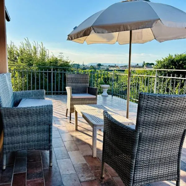 Tarallino House, hotell i Montopoli in Val dʼArno