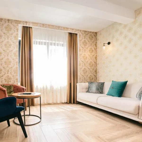 Hotel Platino Prestige, hotel sa Ulcinj