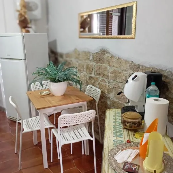 Bed And Breakfast ARIS, hotel a Benevento