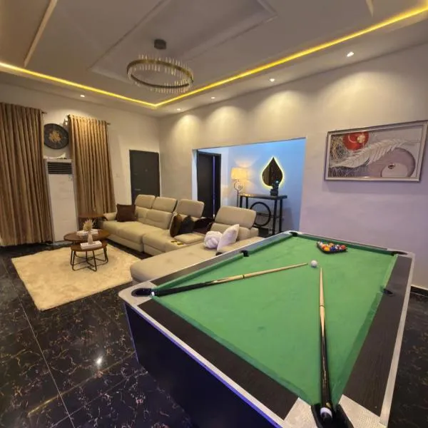 EK Escape and Suites, hotel in Ado Ekiti