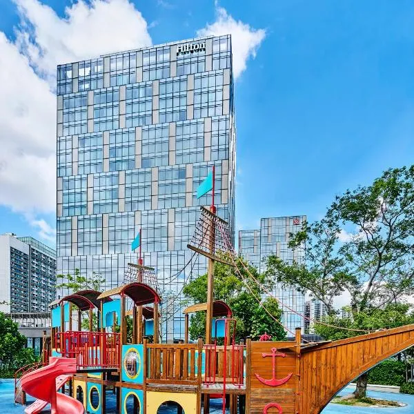 深圳国际会展中心希尔顿花园酒店 前海华发冰雪世界店 Hilton Garden Inn Shenzhen World Exhibition & Convention Center Qianhai Snow World, hotel a Shenzhen