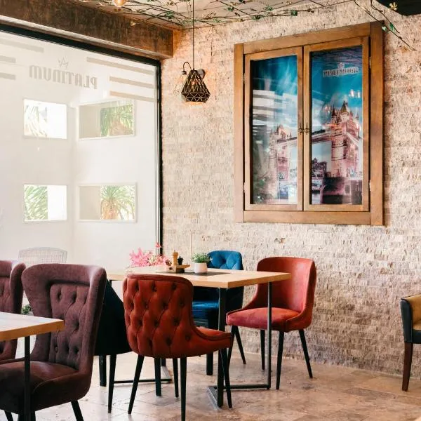 Hotel Platino Prestige, hotell sihtkohas Ulcinj