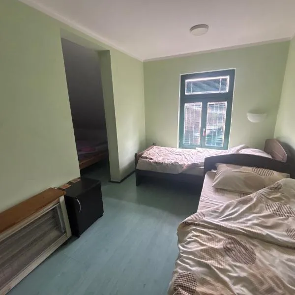 Staro Lane, hotel u gradu 'Sjenica'