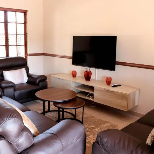 Unit 89 Pendleberry Holiday Resort, hotelli kohteessa Bela-Bela