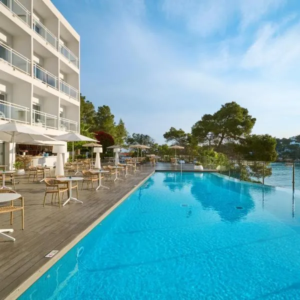 Grupotel Ibiza Beach Resort - Adults Only, hotel in Portinatx