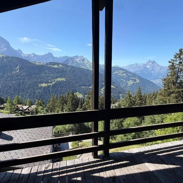 Beautiful chalet with exceptional views, very quiet, khách sạn ở Gryon