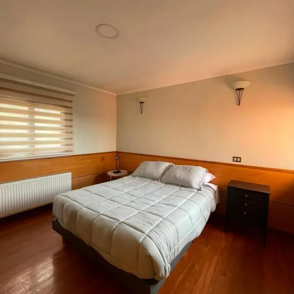 Hotel Peregrino Suites, hotel i Concepción