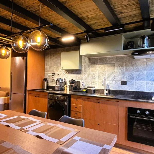 Loft Duplex Completo no Altos do Capivari com Vista e Ar Quente