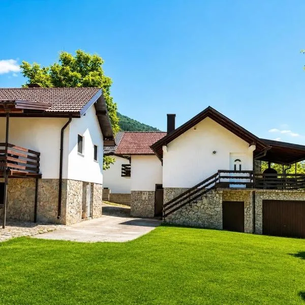 holiday home RIVER HOUSE, hotel in Jajce