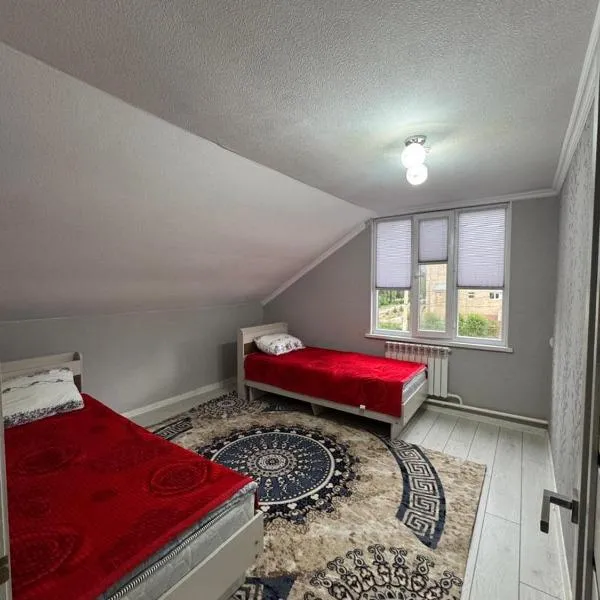 Ademi Guest House, Hotel in Kochkor