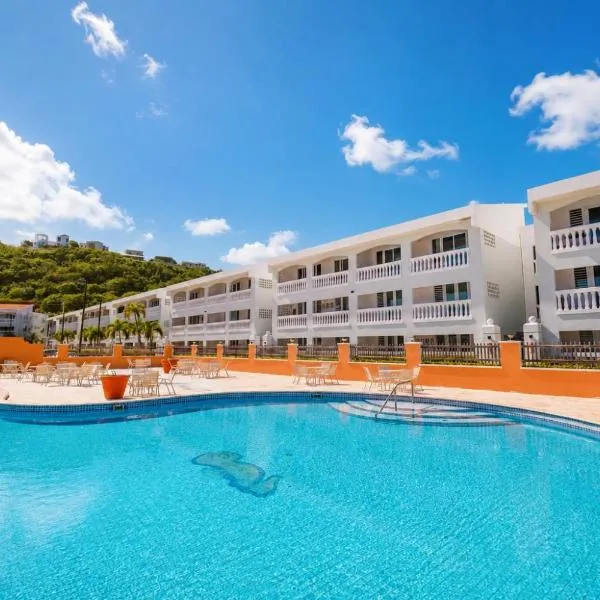 Golden Dream Villas with pool 1st floor, hotel em Isabela