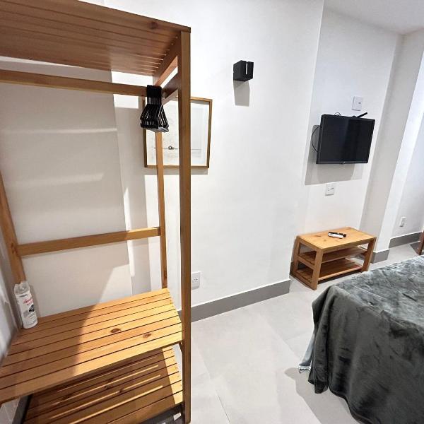 Arpoador, 2 suítes, a 20 metros da praia - Foto 2