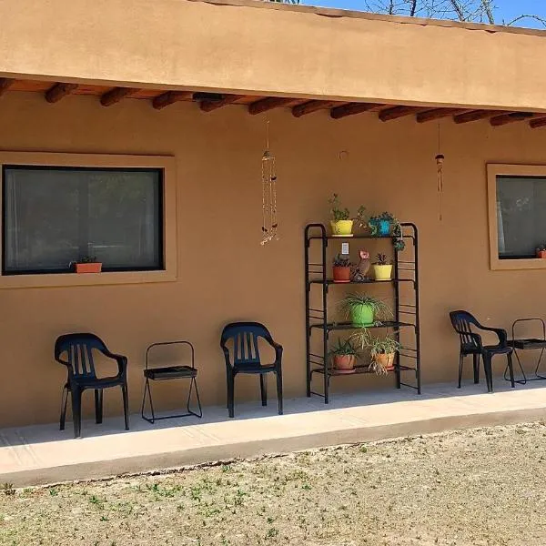Suites del Jardín, hotel v destinaci Reyes