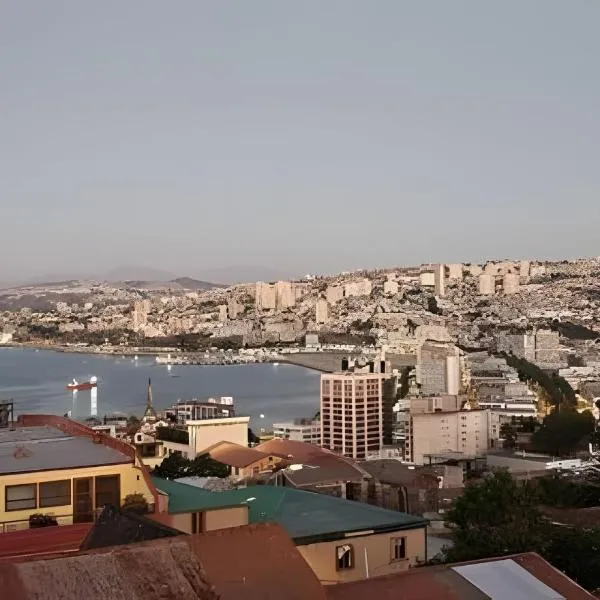 Casa Fran Valparaíso | Vive un Hotel Temático, hotel in Valparaíso