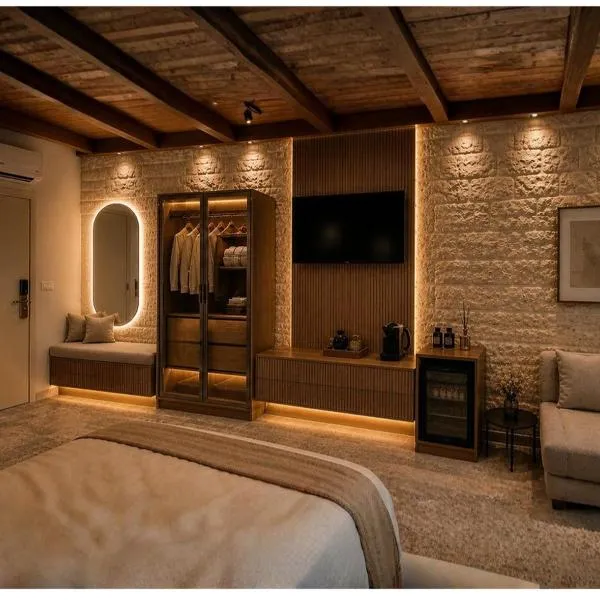 Via Maria Boutique Suites - Free Parking, hotel in Haifa
