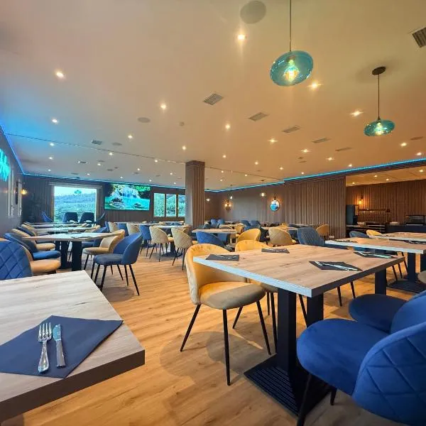HOTEL Restaurante TurMo, hotel in Labuerda