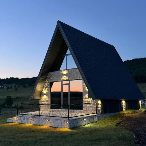 V Chalet, hotel i Žabljak