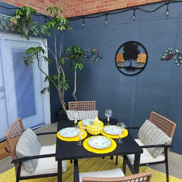 Omorphia's Luxe Hideaway, Hotel in Cincinnati