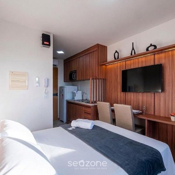 Studio em Cond. c/ piscina e academia SOA0906