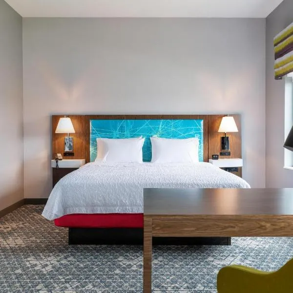 Hampton Inn & Suites By Hilton Belgrade Bozeman Airport、ベルグレイドのホテル