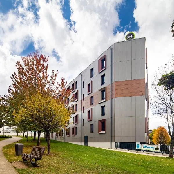 B&B HOTEL Marne-la-Vallée Torcy Gare 3 étoiles, מלון בטורסי