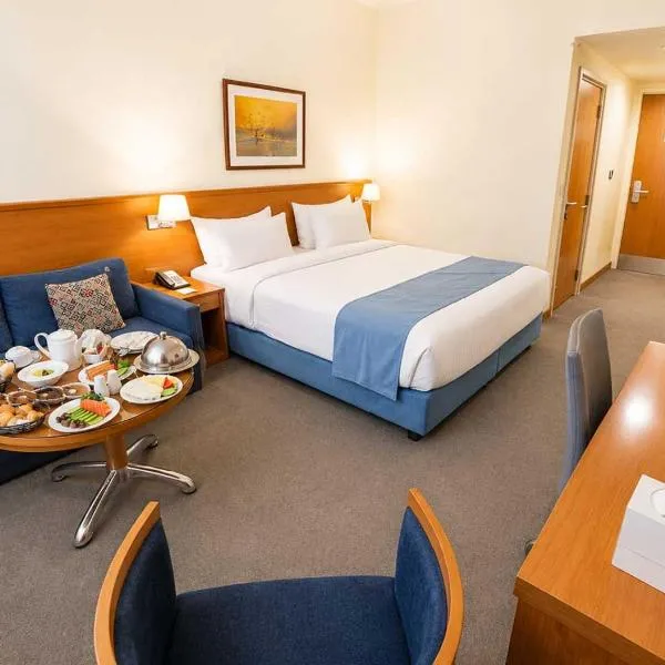 Lancaster Tamar Hotel- Hadath, hotel en Beirut