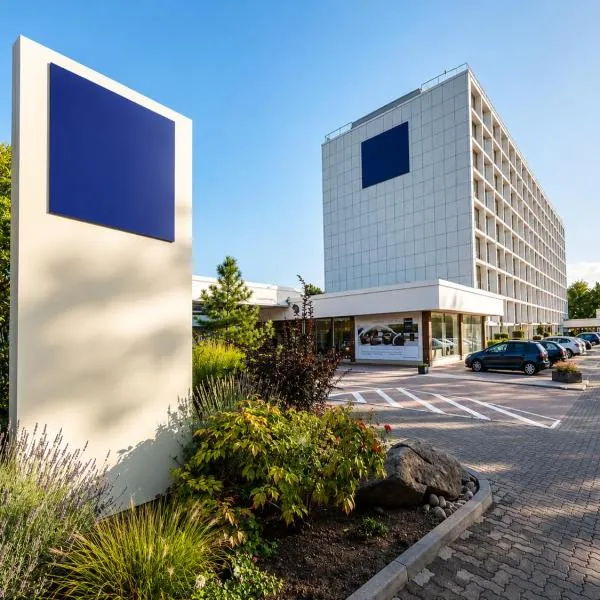 Sunday am Main Taunus Zentrum Frankfurt Sulzbach, Hotel in Frankfurt am Main