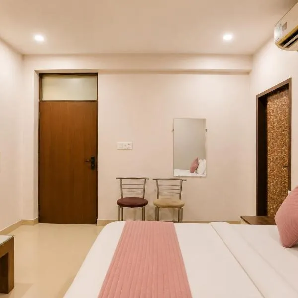 Hotel Gold Ston Near Yashoda Hospital & Vaishali Metro photo 2