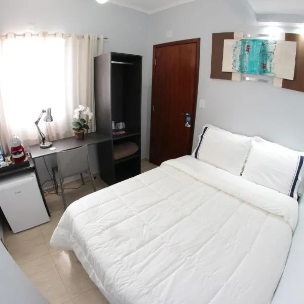 Santo Antônio Hotel Ltda, hotel di Angatuba