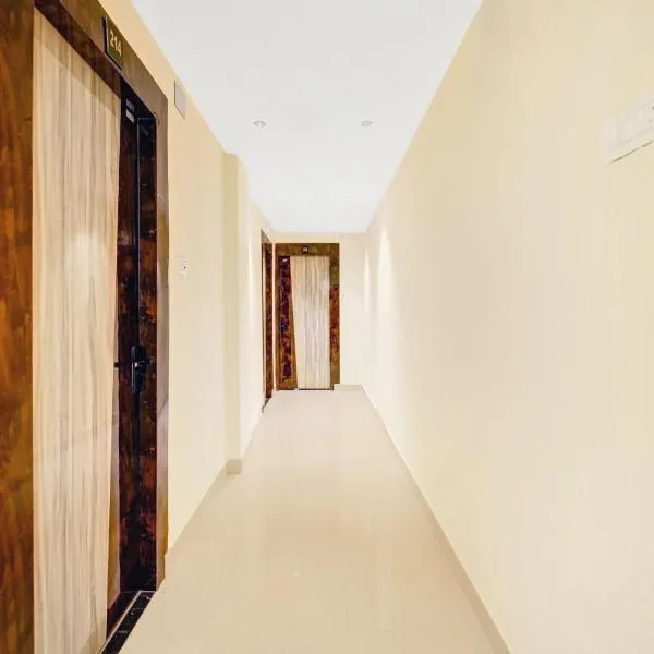 Super Collection O DIVIRA INN, хотел в Данбад