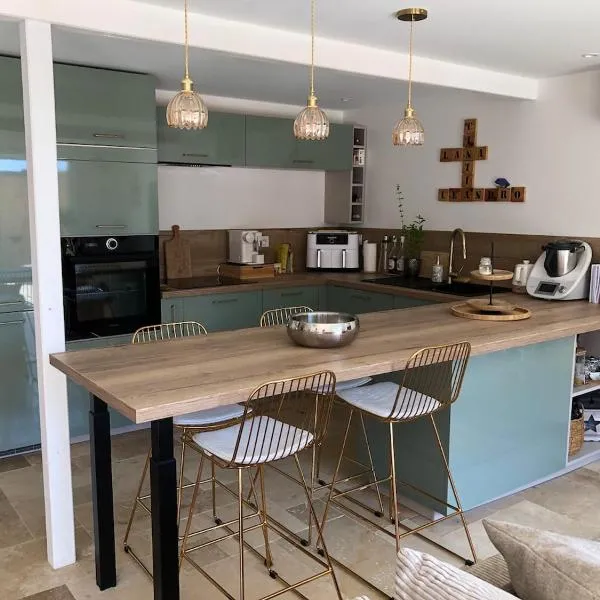 Jolie maison tout confort,位于Fleurieux-sur-lʼArbresle的酒店