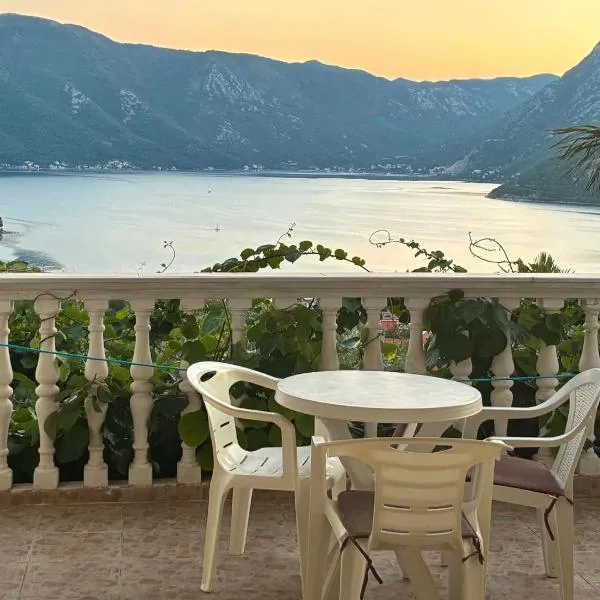 Vista View Apartments, hotel em Risan