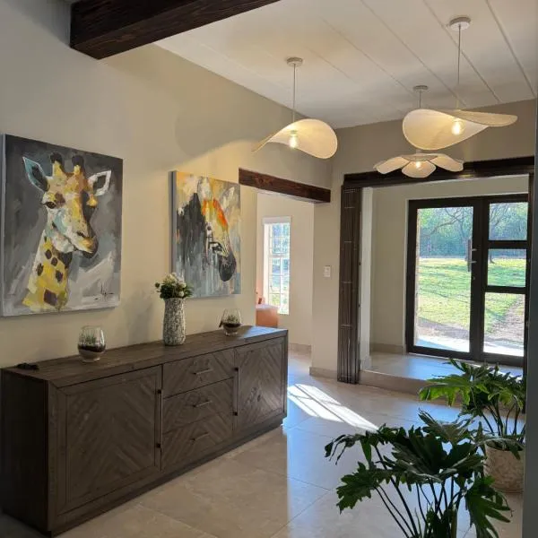 Villa Euris Guesthouse, готель у місті Брітс