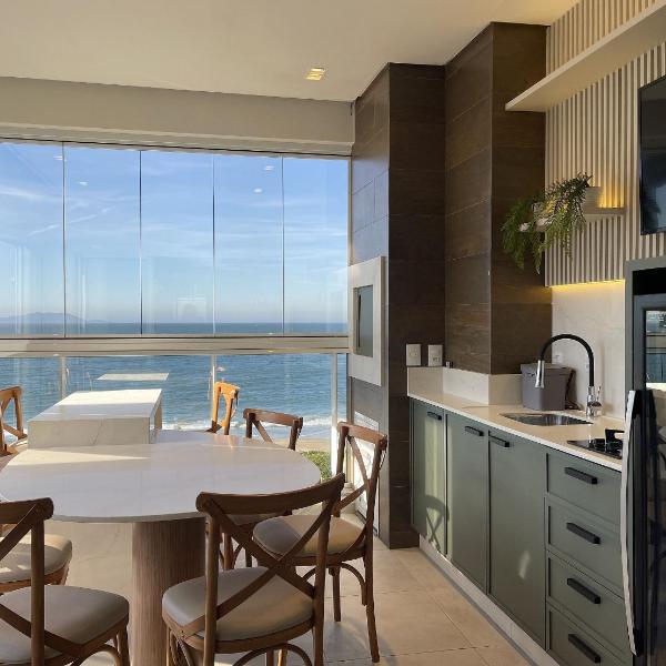 Royal Village - Cobertura na Praia Grande 3 Suítes, Piscina Privativa e Vista para o Mar