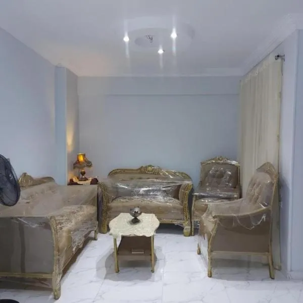 شقة سوبر لوكس ثلاث غرف بعين شمس الشرقية, hotel i Kairo