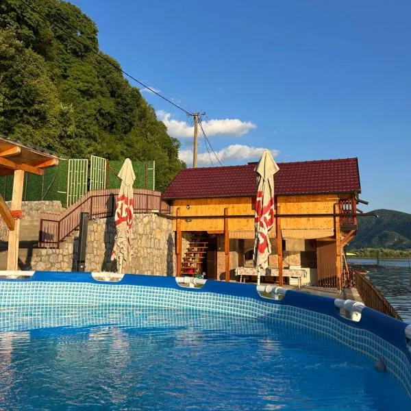 Lure House, hotel i Mali Zvornik