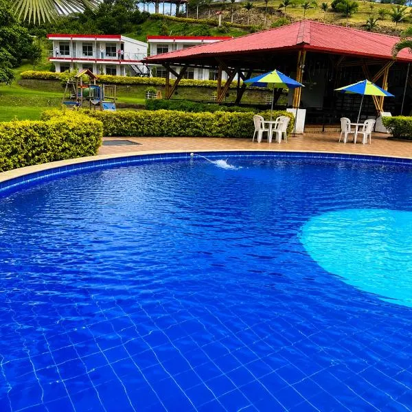 Hotel Takuara, hotel in Vergara