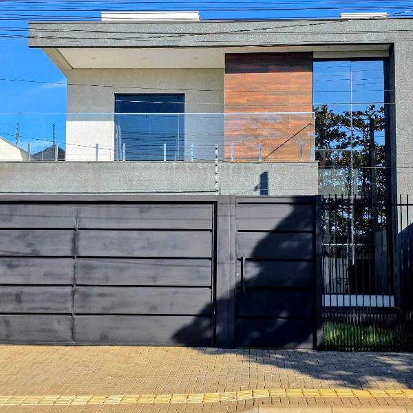 Casa Premium para Famílias e Grupos • 5 Quartos • Até 17 Pessoas