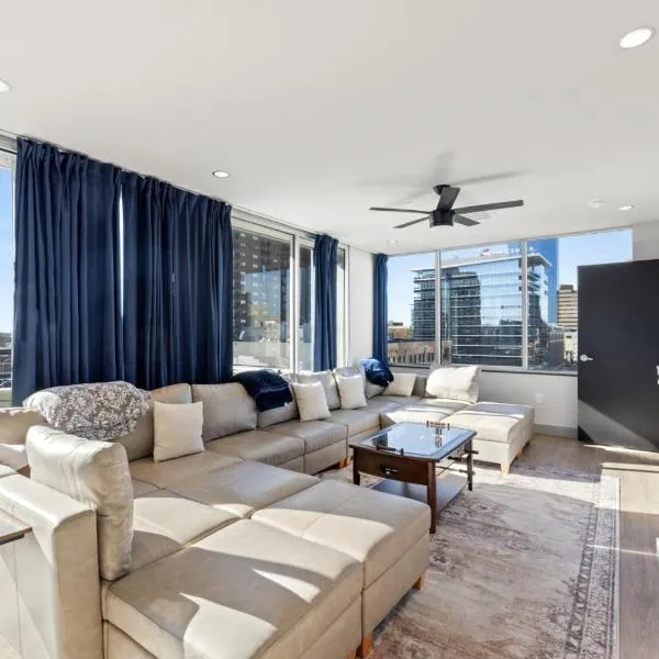 175 LEX - Walkable Downtown Lexington & Rupp Arena - Full Condos, хотел в Лексингтън