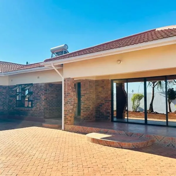 The Golden Palace, hotel u gradu 'Bulawayo'