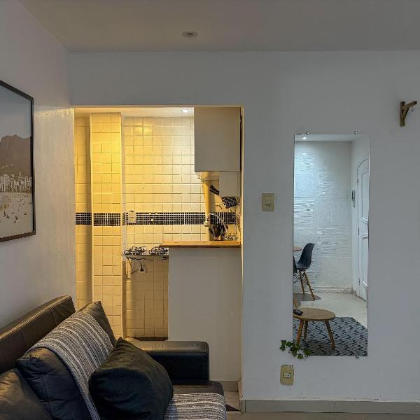 Studio em Copacabana a 65 metros da praia, posto 5 - Foto 3
