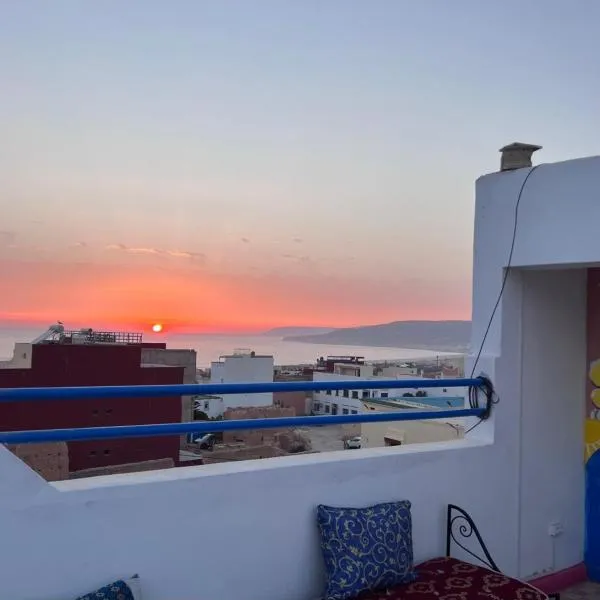 Atlantic J&B Surf House, hotel a Tamraght Ouzdar