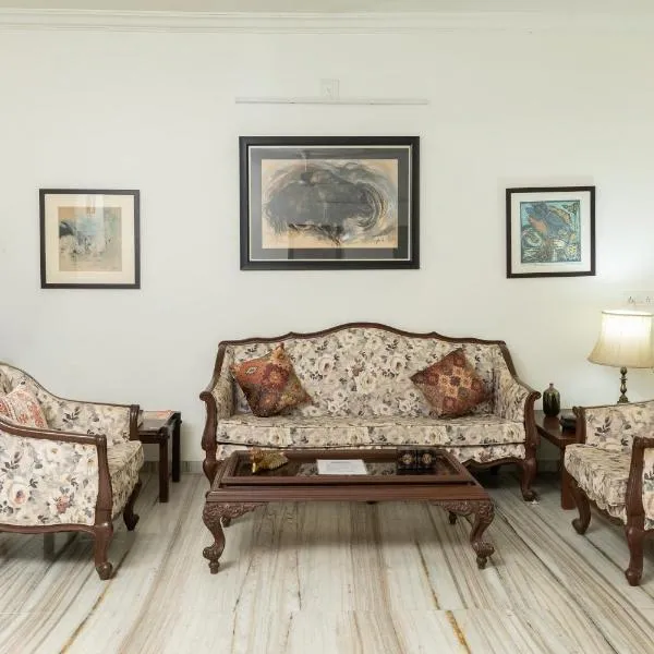 Ishan Apartments 3BHK, hotel a Vadodara