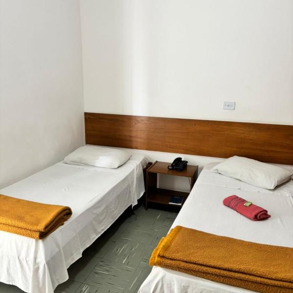 Six's Hotel - Foto 2