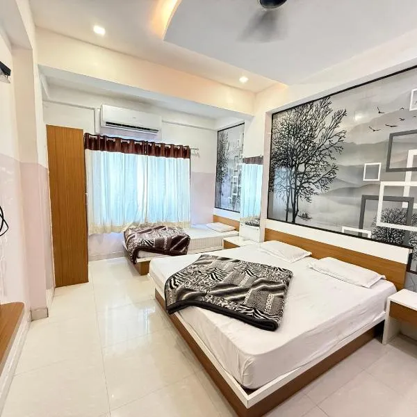 HOTEL KAJAL 966O9O1OO6 Just 150mtr from Shreenathji temple By SK, hotel en Nathdwara